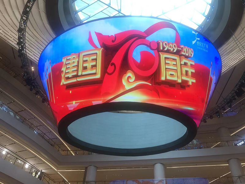 公司花20萬裝修的會(huì)議室，竟被客戶吐槽‘像網(wǎng)吧’？高級(jí)感會(huì)議室的屏幕選擇秘訣”